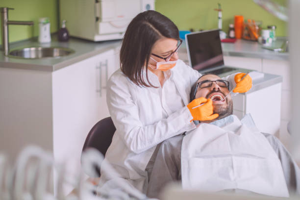 Best Emergency Dental Care for Broken or Chipped Teeth in Islandia, NY
